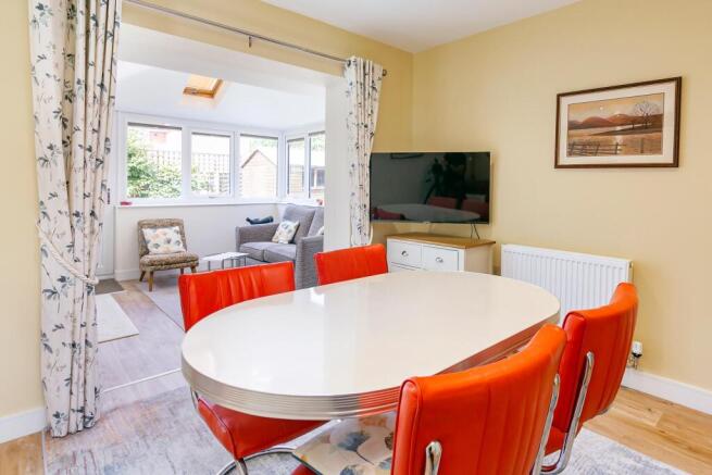 3 bed Bungalow for sale Image 5
