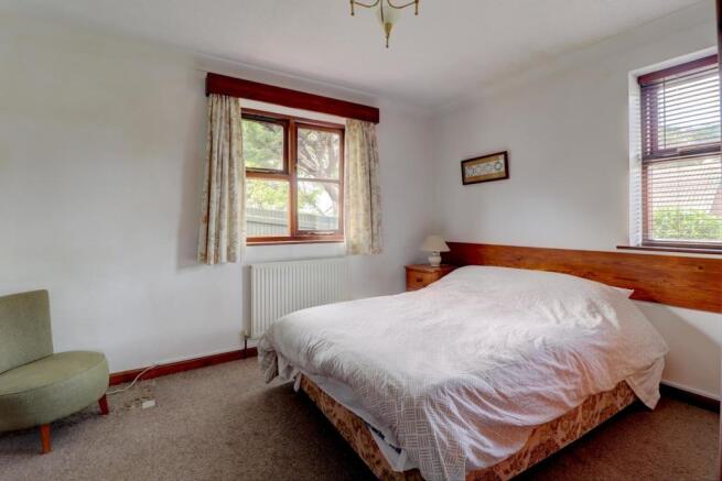 Bedroom 1.jpg