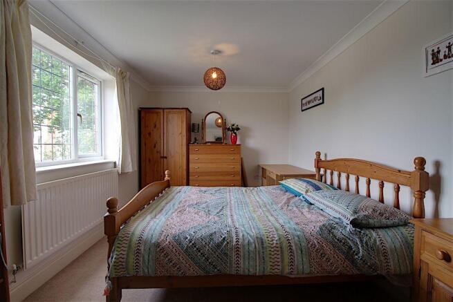 Bedroom 2 (Double)