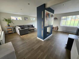 16, Clovelly Drive, Minster On Sea, Minster-on-sea ME12 2SF