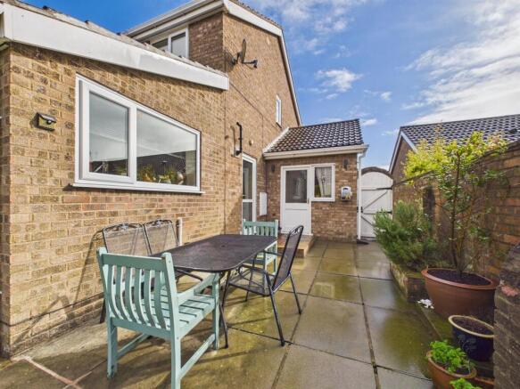 4 bed Detached for sale Image 12