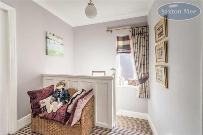 FIRST FLOOR LANDING