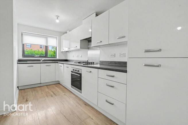 3 bed Terraced for sale Image 7