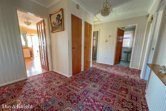 Spacious entrance hall