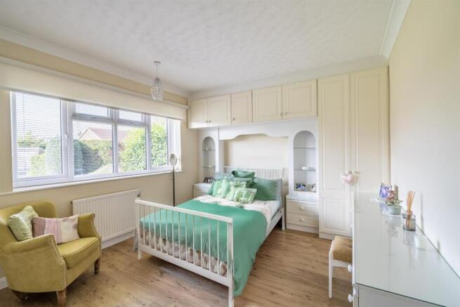 2 bed Detached Bungalow for sale Image 9