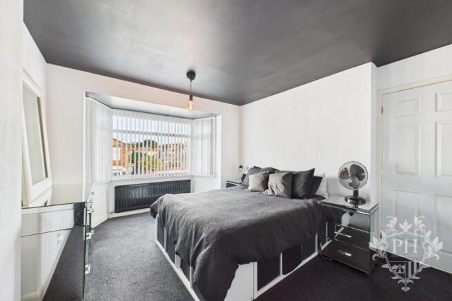 5 bed Semi-Detached for sale Image 12