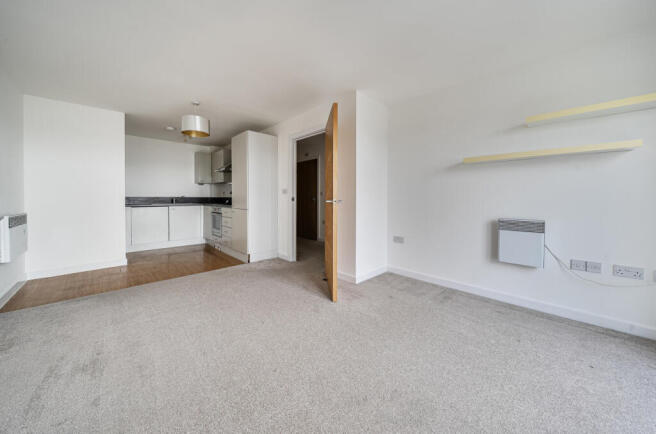 1423248-12-69b038...