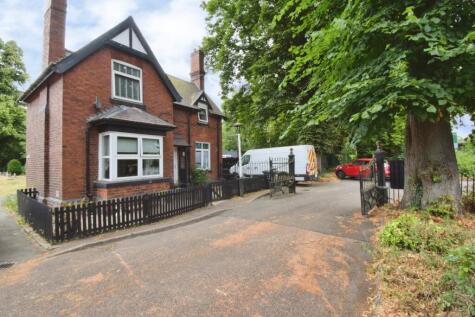 Loughborough Road, Birstall, Leicester, Leicestershire, LE4