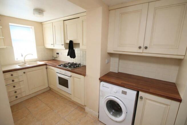 Kitchen photo 1