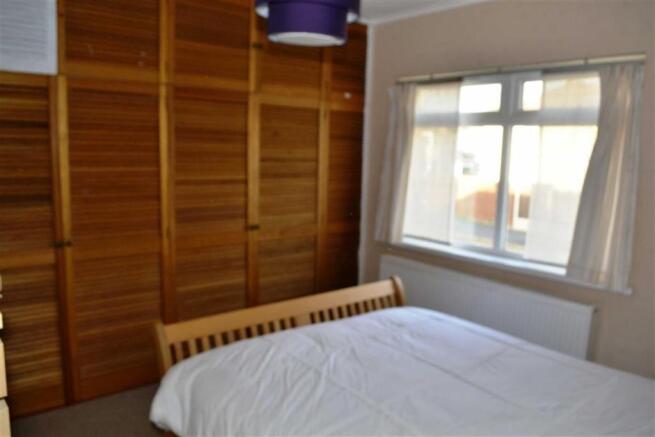 BEDROOM 1 (FRONT)