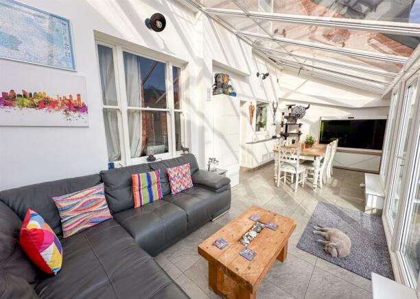 SUN ROOM