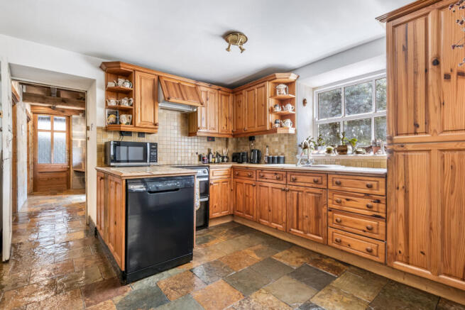 3 bed Detached for sale Image 9