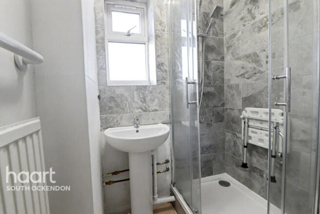 Broxburn Drive, South Ockendon photo 4