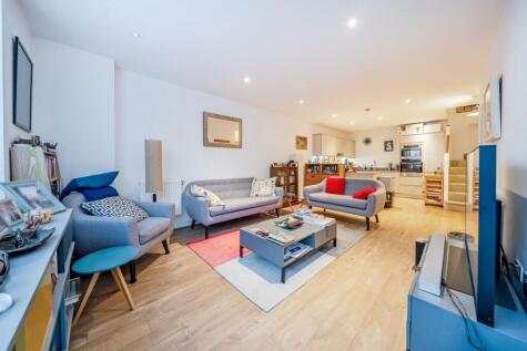 Boundaries Road, Balham, London, SW12