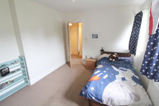 BEDROOM 2