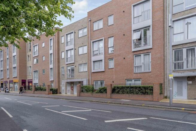 8425303-exterior07