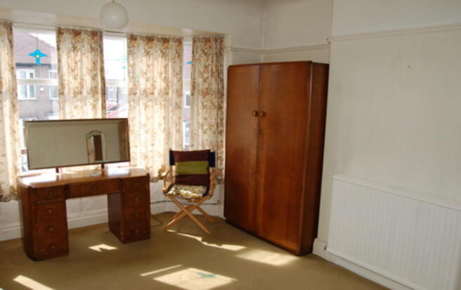 Bedroom 1 - front
