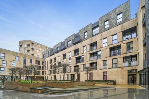 Burgess Springs, Fenton Court Burgess Springs, CM1