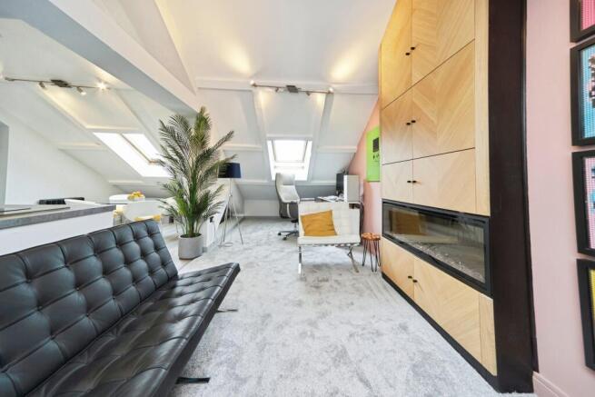 3 bed Penthouse for sale Image 8