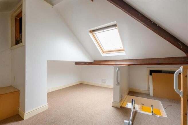 3 bed Semi-Detached for sale Image 12