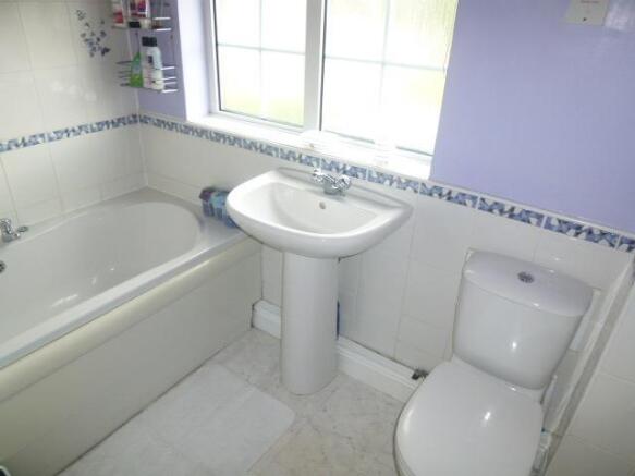 FAMILY BATHROOM