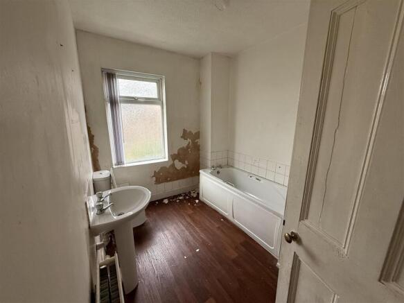 2 bed Terraced for sale Image 6