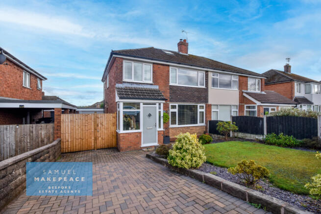 Beautiful Three Bedroom Semi Detached Property wi