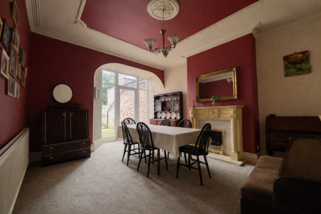 5 bed Terraced for sale Image 5
