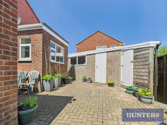 2 bed Semi-Detached Bungalow for sale Image 12