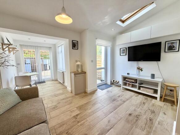 Hazelhurst Road, Cardiff, CF14 photo 4