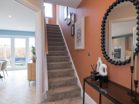 4 bed Detached for sale Image 7