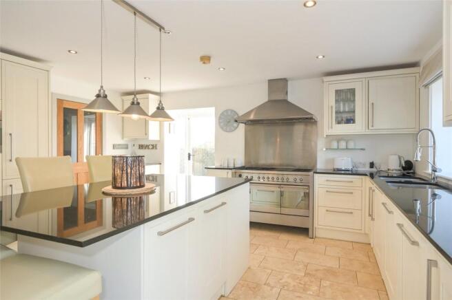 Kitchen/Breakfast Rm