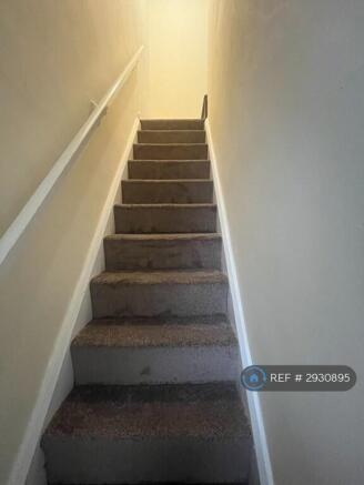 3 bed Terraced to rent Image 9