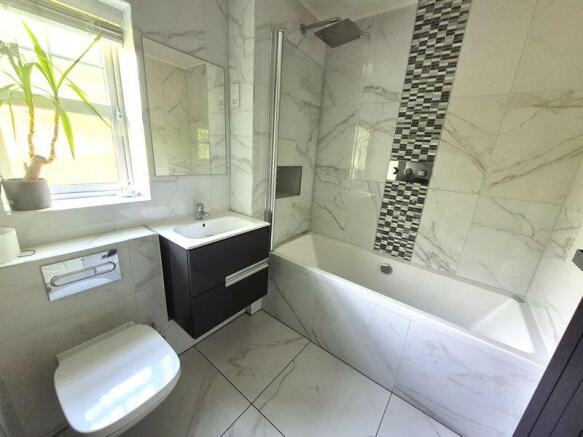 Main Bathroom
