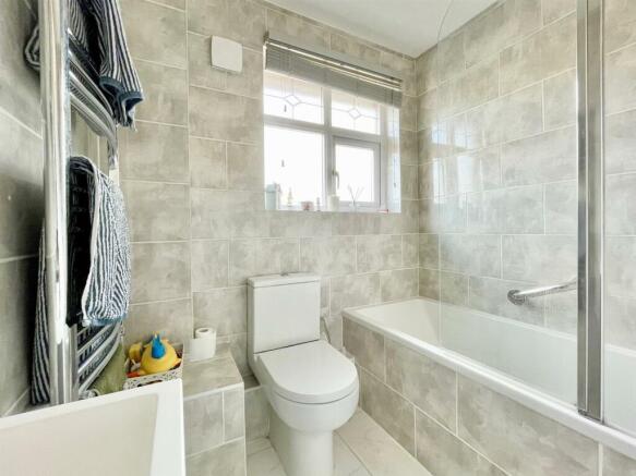 BATH1.jpg