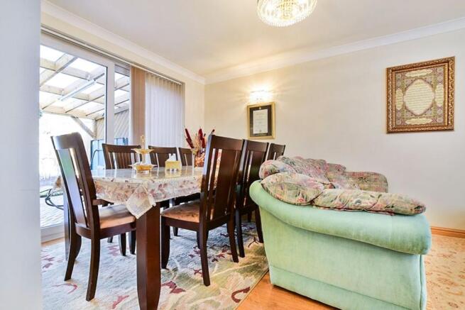 Living Room / Dining Room