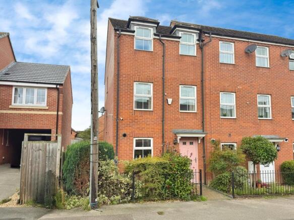 28 Lathkill Street, Market Harborough, LE16 9EY