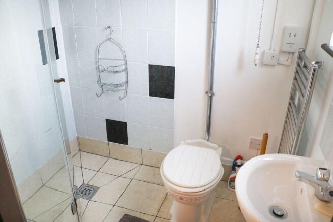 Bathroom (En-suite Wet Room)