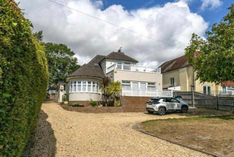 Woodland Avenue, High Salvington, Worthing, West Sussex, BN13