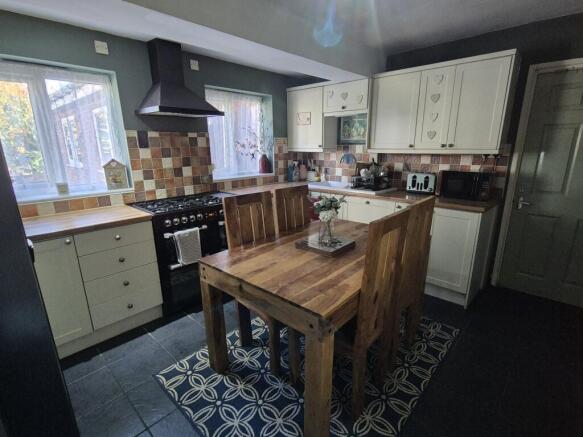 Kitchen/Dining Room