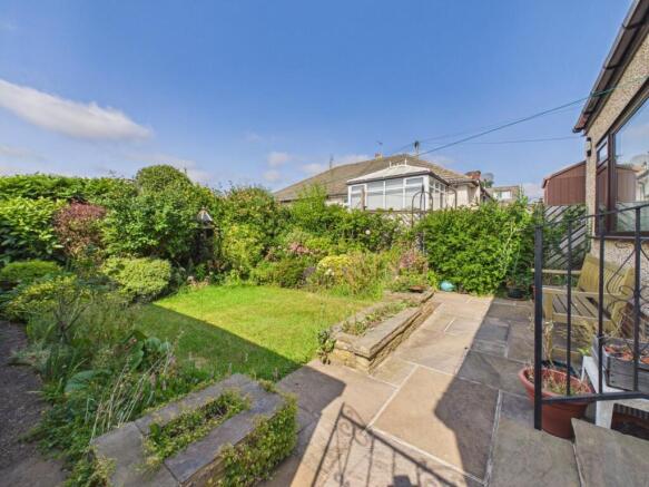 3 bed Semi-Detached Bungalow for sale Image 12