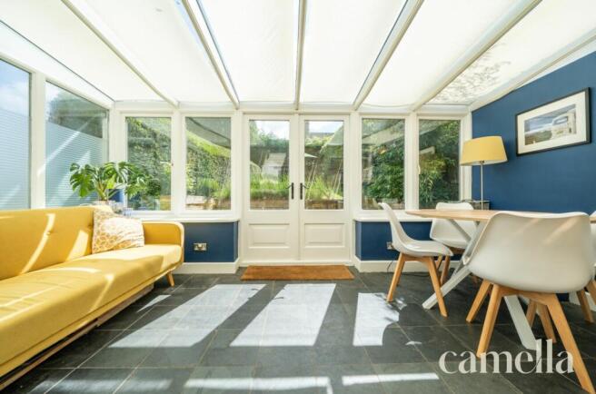 Dining/ Sun room