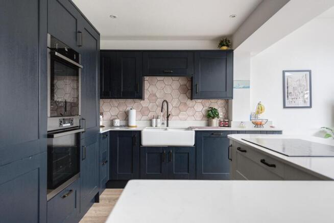 4SaxtonClose(Interior)-2.jpg