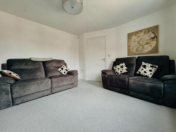 3 bed Detached for sale Image 5