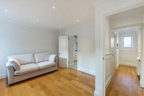 Flat 12, Chelsea Manor Court, Chelsea Manor Street, London SW3 5SA