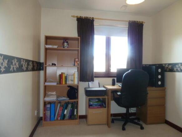 25 St Michaels Crescent − Bedroom 3