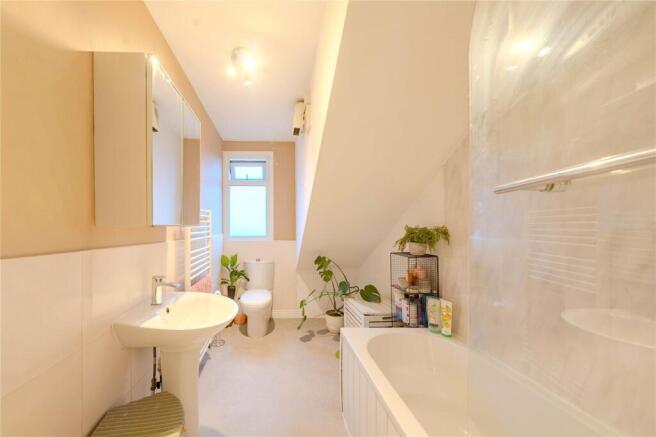 4 bed Terraced for sale Image 9