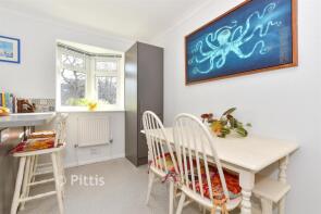 86, Nelson Drive, Cowes PO31 8QY
