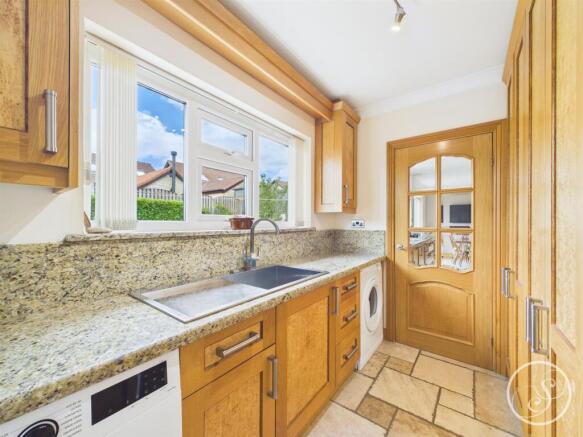 4 bed Not Specified for sale Image 12