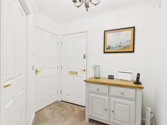 1 bed Flat for sale Image 6